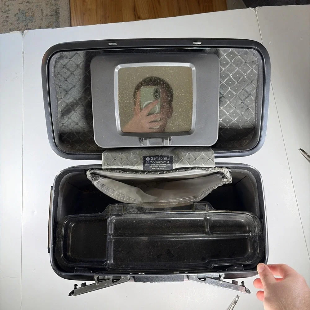 N/A 1987 samsonite
